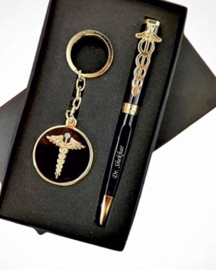 Engraved pen and keychain professional gift set for client gifting
